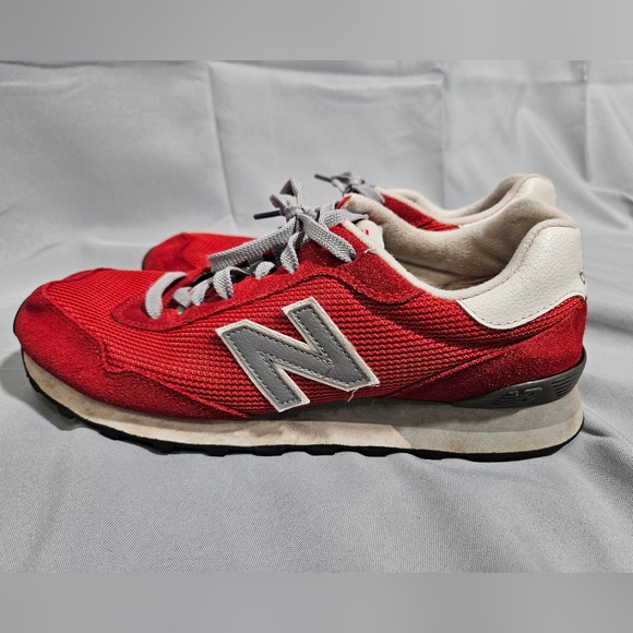 New Balance 515 Retro Old School Sneaker Red/White Casual Size 10.5 - Picture 3 of 9